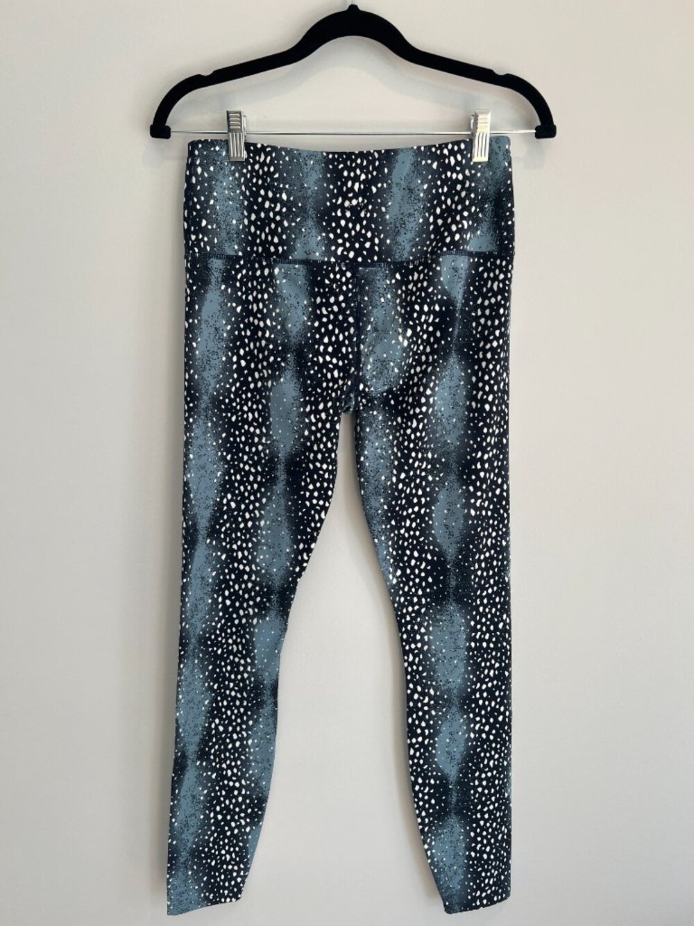 EUC Varley Estrella/Marina Leggings "Night Sky" blue snake dot Sz Med